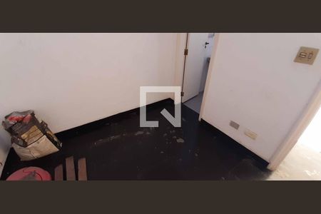 Casa para alugar com 284m², 4 quartos e 6 vagas Casa para alugar com 284m², 4 quartos e 6 vagasEdícula