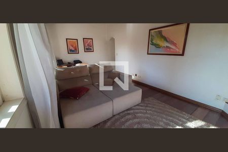 Casa para alugar com 284m², 4 quartos e 6 vagas Casa para alugar com 284m², 4 quartos e 6 vagasSala de TV