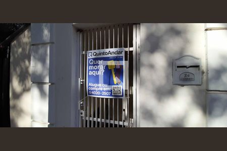 Casa para alugar com 284m², 4 quartos e 6 vagas Casa para alugar com 284m², 4 quartos e 6 vagasPlaca QA Instalada