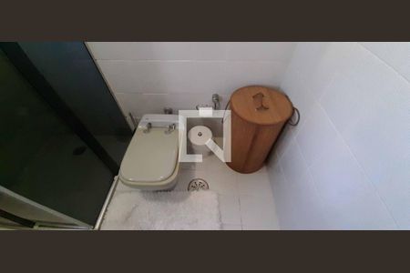 Casa para alugar com 284m², 4 quartos e 6 vagas Casa para alugar com 284m², 4 quartos e 6 vagasBanheiro da Suíte 3