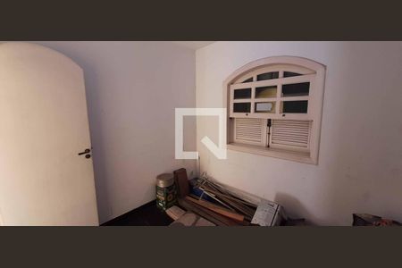 Casa para alugar com 284m², 4 quartos e 6 vagas Casa para alugar com 284m², 4 quartos e 6 vagasEdícula