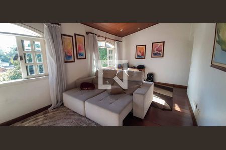 Casa para alugar com 284m², 4 quartos e 6 vagas Casa para alugar com 284m², 4 quartos e 6 vagasSala de TV