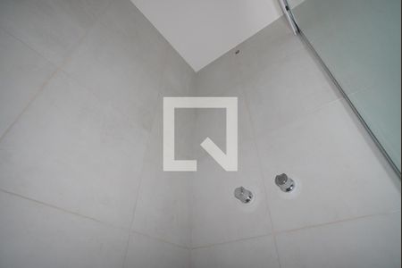 Banheiro da Suíte de apartamento à venda com 2 quartos, 52m² em Jardim Lindóia, Porto Alegre