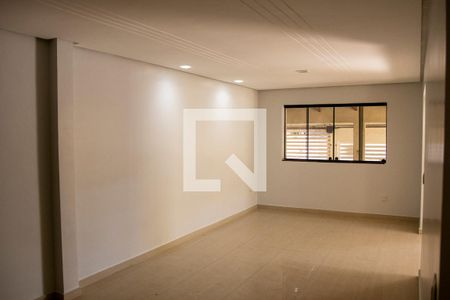 Sala 2 de casa para alugar com 3 quartos, 300m² em Vila Aurora, Goiânia