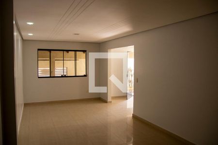 Sala 2 de casa para alugar com 3 quartos, 300m² em Vila Aurora, Goiânia