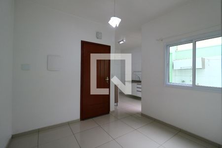 Sala de apartamento para alugar com 2 quartos, 48m² em Vila Camilopolis, Santo André