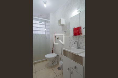 Banheiro de kitnet/studio para alugar com 1 quarto, 41m² em Menino Deus, Porto Alegre