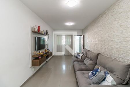 Casa à venda com 100m², 3 quartos e 3 vagasSala