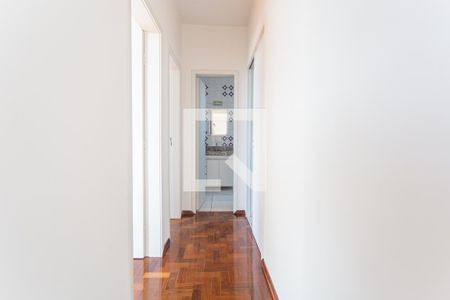 Corredor de apartamento para alugar com 3 quartos, 116m² em Floresta, Belo Horizonte