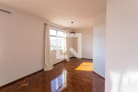 Sala  de apartamento para alugar com 3 quartos, 116m² em Floresta, Belo Horizonte