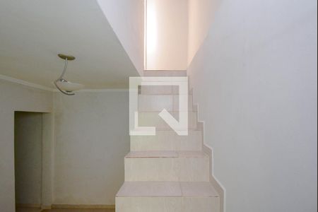 Sala 2 - acesso aos outros quartos de casa à venda com 4 quartos, 146m² em Montanhão, São Bernardo do Campo
