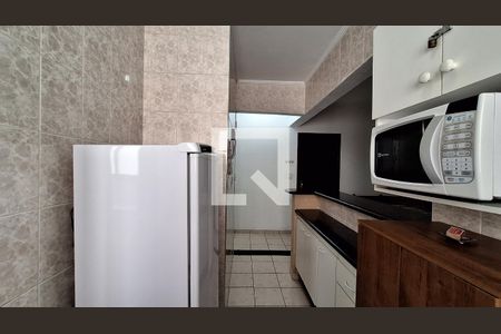 Cozinha de apartamento para alugar com 1 quarto, 50m² em Aviação, Praia Grande