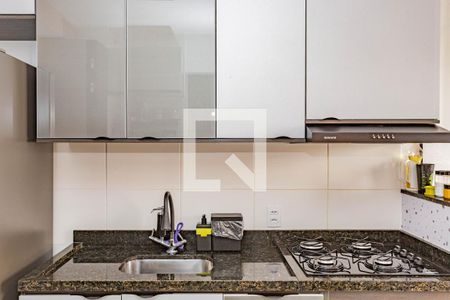 Cozinha de apartamento para alugar com 2 quartos, 32m² em Parque Fongaro, São Paulo