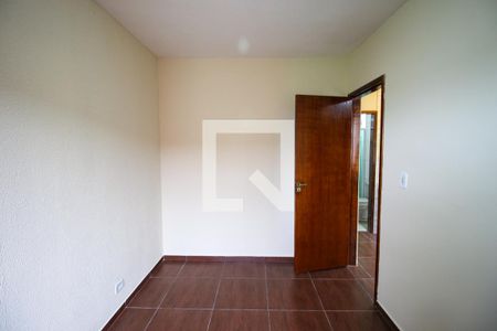 Quarto 1 de apartamento para alugar com 2 quartos, 46m² em Jardim Luciana, Itaquaquecetuba