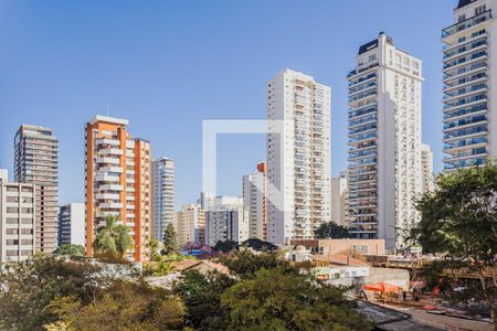 Vista da Sala de apartamento à venda com 2 quartos, 107m² em Pinheiros, São Paulo