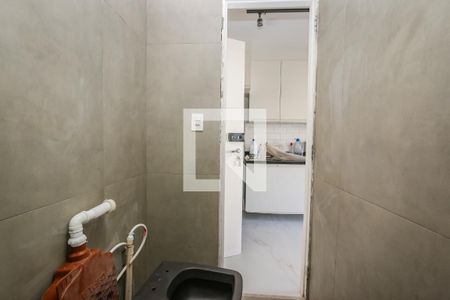 Banheiro de kitnet/studio à venda com 1 quarto, 28m² em Jardins, São Paulo