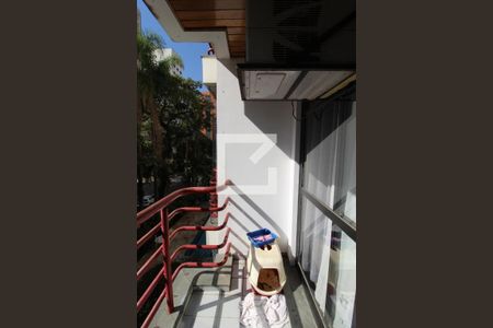 Varanda de kitnet/studio à venda com 1 quarto, 35m² em Moema, São Paulo