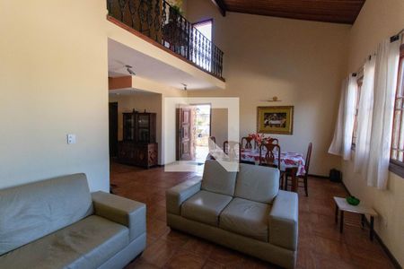 Sala de casa para alugar com 4 quartos, 380m² em Piratininga, Niterói