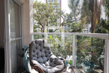 Varanda de apartamento à venda com 3 quartos, 187m² em Itaim Bibi, São Paulo
