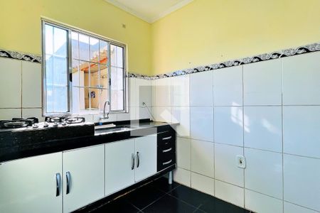 Cozinha de kitnet/studio para alugar com 1 quarto, 30m² em Jardim Monte Carmelo, Guarulhos