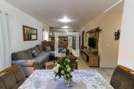 Sala  de casa à venda com 6 quartos, 240m² em Santa Rosa, Niterói