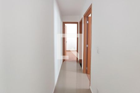Corredor Quartos de apartamento à venda com 2 quartos, 44m² em Parque Industrial, Campinas