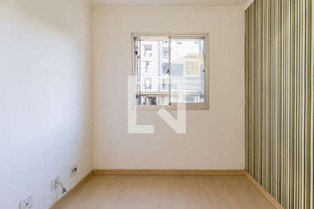 Quarto 1 de apartamento para alugar com 3 quartos, 66m² em Sarandi, Porto Alegre