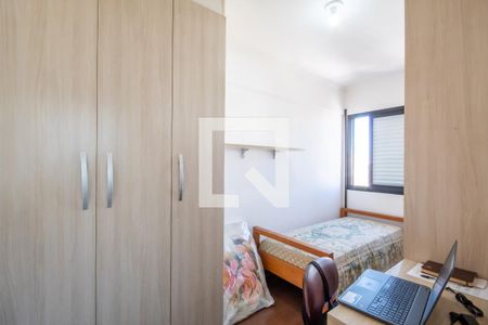 Quarto 2 de apartamento para alugar com 2 quartos, 70m² em Vila Campesina, Osasco