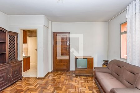 Sala de apartamento para alugar com 3 quartos, 108m² em Padre Eustáquio, Belo Horizonte