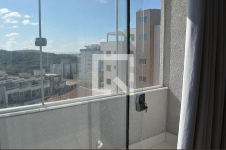 Varanda da Suite de apartamento para alugar com 2 quartos, 77m² em Cabral, Contagem