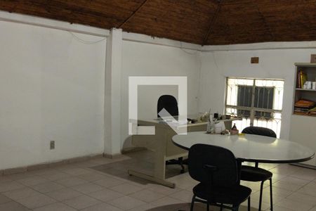 Casa à venda com 183m², 3 quartos e 1 vaga Casa à venda com 183m², 3 quartos e 1 vagaSalão do Terraço 2