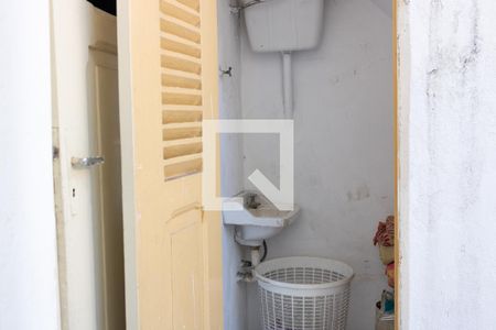 Casa à venda com 183m², 3 quartos e 1 vaga Casa à venda com 183m², 3 quartos e 1 vagaBanheiro de serviço