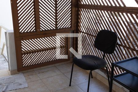 Casa à venda com 183m², 3 quartos e 1 vaga Casa à venda com 183m², 3 quartos e 1 vagaTerraço