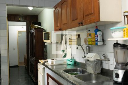 Casa à venda com 183m², 3 quartos e 1 vaga Casa à venda com 183m², 3 quartos e 1 vagaCozinha