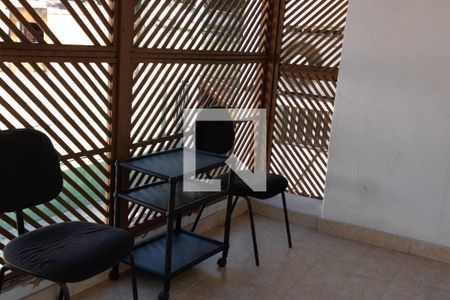 Casa à venda com 183m², 3 quartos e 1 vaga Casa à venda com 183m², 3 quartos e 1 vagaTerraço