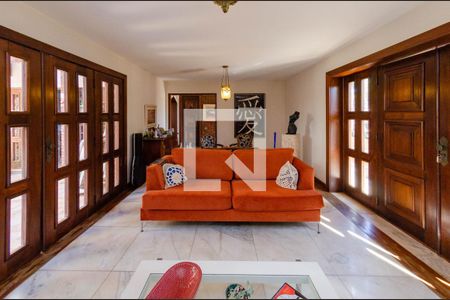 Sala de casa à venda com 4 quartos, 422m² em Santa Lúcia, Belo Horizonte