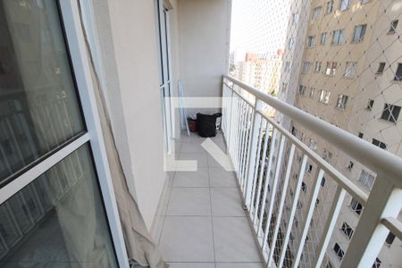 Sala/Cozinha e Área de serviço - varanda de apartamento para alugar com 1 quarto, 28m² em Vila Penteado, São Paulo