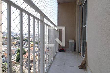 Sala/Cozinha e Área de serviço - varanda de apartamento para alugar com 1 quarto, 28m² em Vila Penteado, São Paulo