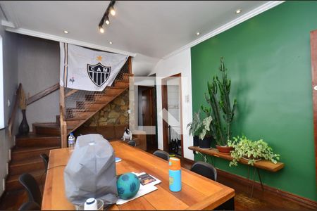 Sala de estar de apartamento à venda com 3 quartos, 472m² em Sagrada Família, Belo Horizonte