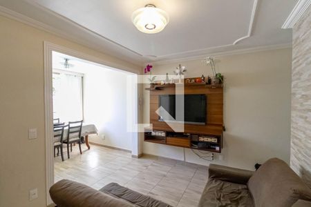 Sala de casa de condomínio à venda com 3 quartos, 80m² em Santa Rosa, Belo Horizonte