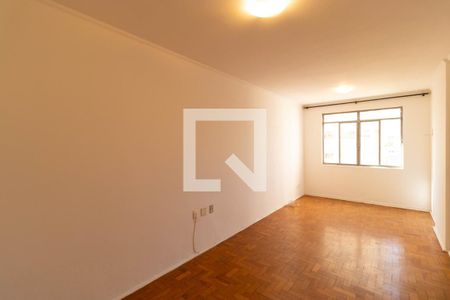 Apartamento à venda com 70m², 2 quartos e 1 vagaSalas