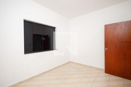 Quarto 2 de casa para alugar com 2 quartos, 250m² em Jardim Maria Augusta, Taubaté