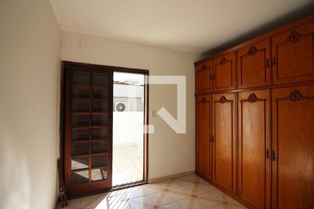 Quarto 2 de casa à venda com 2 quartos, 125m² em Conjunto Residencial Jussara, São Bernardo do Campo