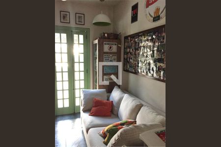 Casa à venda com 2 quartos, 130m² em Vila São Silvestre, São Paulo