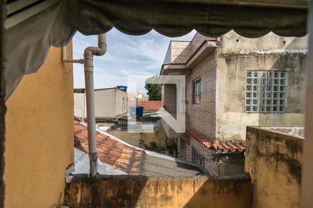 Vista da saleta do 2º andar de casa de condomínio para alugar com 2 quartos, 80m² em Olaria, Rio de Janeiro