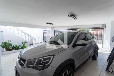 Casa à venda com 249m², 3 quartos e 2 vagas Casa à venda com 249m², 3 quartos e 2 vagasGaragem