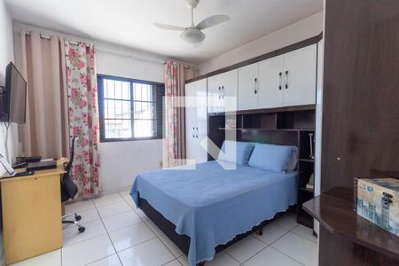 Casa à venda com 249m², 3 quartos e 2 vagas Casa à venda com 249m², 3 quartos e 2 vagasQuarto Suíte 1