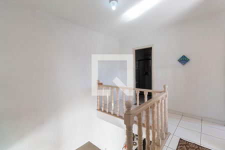 Casa à venda com 249m², 3 quartos e 2 vagas Casa à venda com 249m², 3 quartos e 2 vagasCorredor