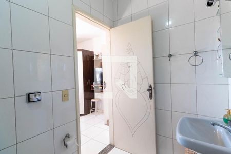 Casa à venda com 249m², 3 quartos e 2 vagas Casa à venda com 249m², 3 quartos e 2 vagasBanheiro da Suíte 2