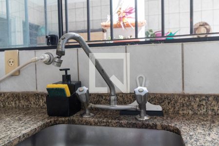 Casa à venda com 249m², 3 quartos e 2 vagas Casa à venda com 249m², 3 quartos e 2 vagasCozinha - Torneira
